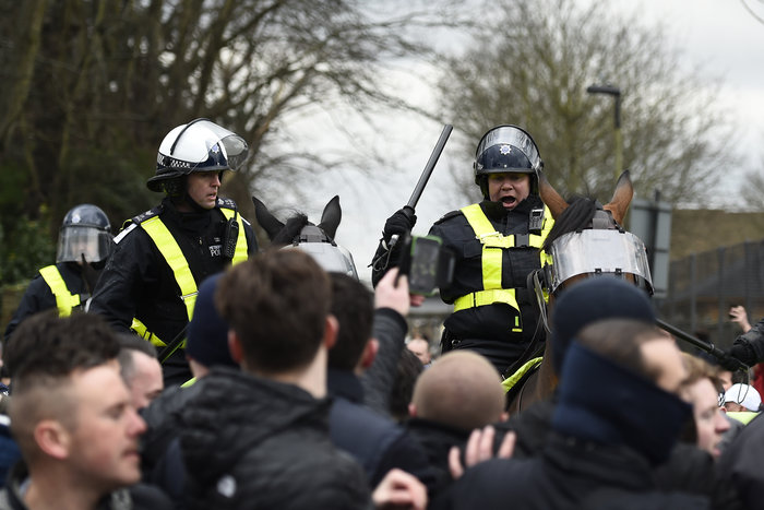 Αγρια επεισόδια στο λονδρέζικο ντέρμπι Τότεναμ- Αρσεναλ - εικόνα 8