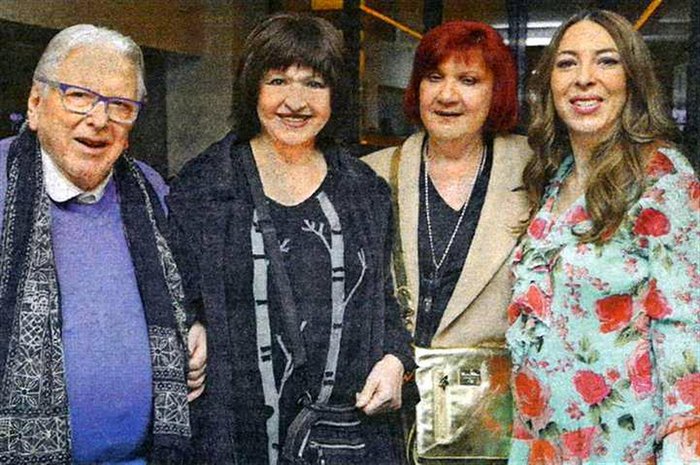 Δείτε φωτογραφίες από το γαμήλιο δείπνο Βουτσά-Κατσαβού - εικόνα 2