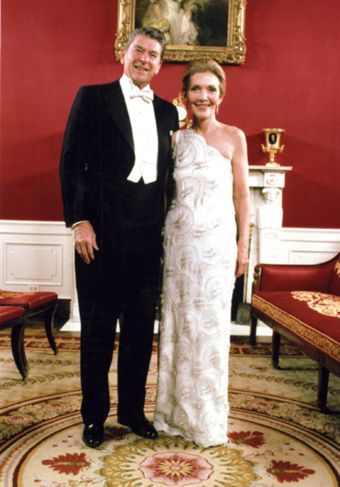 Nancy Reagan: Η πιο καλοντυμένη πρώτη κυρία φορούσε πάντα James Galanos