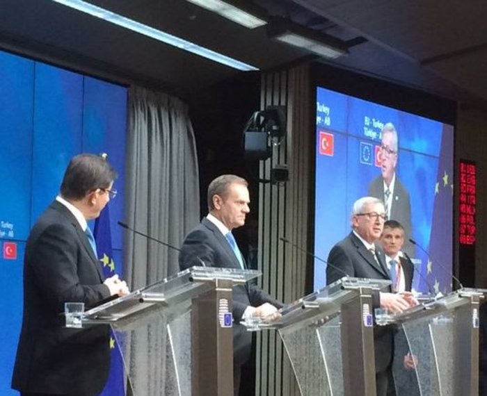 Σκληρό παζάρι με την Τουρκία έως τις 18 Μαρτίου για το προσφυγικό - εικόνα 2