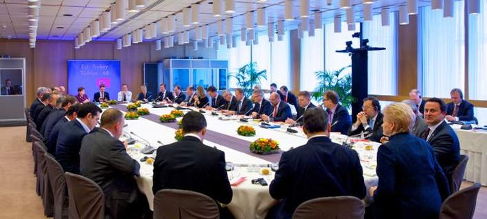 Σκληρό παζάρι με την Τουρκία έως τις 18 Μαρτίου για το προσφυγικό - εικόνα 3