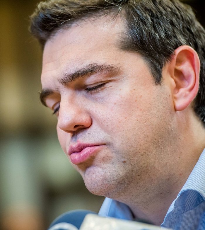 Η κόπωση του Αλέξη Τσίπρα μετά την 15ωρη Σύνοδο Κορυφής - εικόνα 4