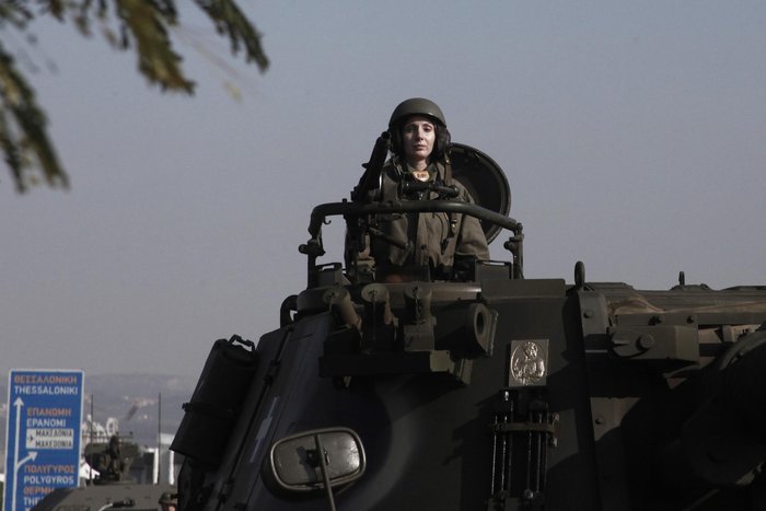 Τα «χίλια πρόσωπα» της γυναίκας μέσα σε 24 φωτογραφίες του SOOC - εικόνα 7