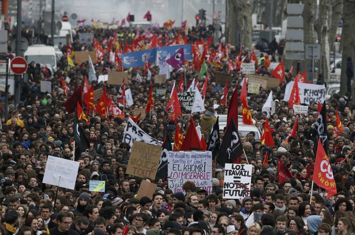 Αγριο ξύλο στις διαδηλώσεις στη Γαλλία για τα εργασιακά - εικόνα 4
