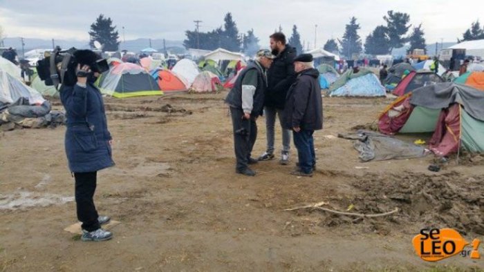 Γερμανός πρώην υπουργός θα κατασκηνώσει με τους πρόσφυγες στην Ειδομένη