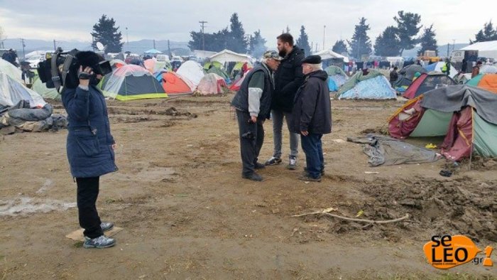 Γερμανός πρώην υπουργός θα κατασκηνώσει με τους πρόσφυγες στην Ειδομένη - εικόνα 4