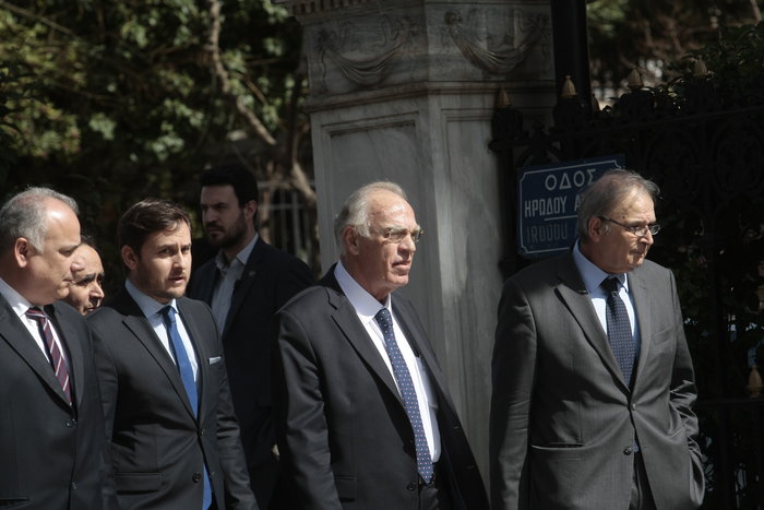 Στελέχη της Ένωσης Κεντρώων στέλνουν εξώδικο στον Λεβέντη