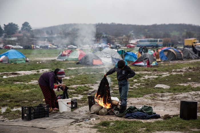 «Bουλιάζουν» τα νησιά, έφτασαν 2.700 πρόσφυγες σε μια μέρα - εικόνα 3
