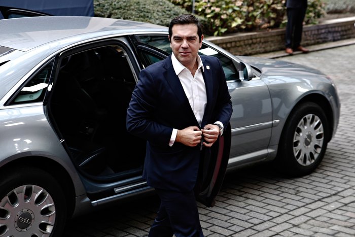 Ο Αλέξης Τσίπρας προσερχόμενος σε παλαιότερη Σύνοδο Κορυφής