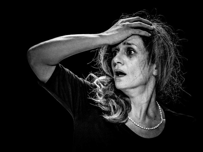 Η συναρπαστική ιστορία ενός ανεξέλεγκτου μυαλού - εικόνα 2