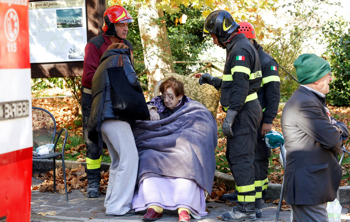 30.000 άστεγοι στην κεντρική Ιταλία-Φόβοι για νέους σεισμούς - εικόνα 6
