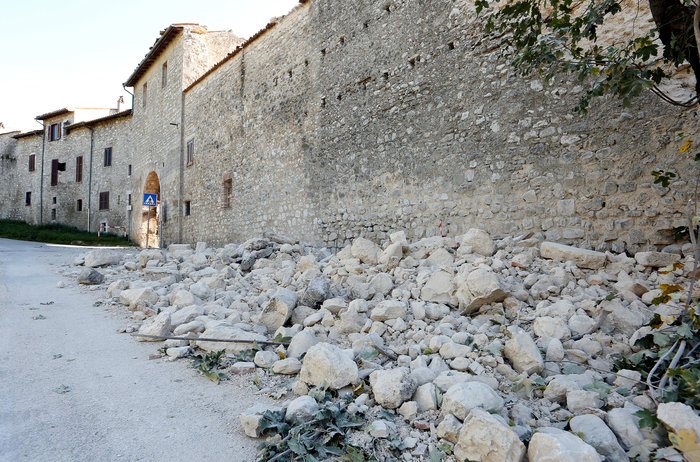 30.000 άστεγοι στην κεντρική Ιταλία-Φόβοι για νέους σεισμούς - εικόνα 17