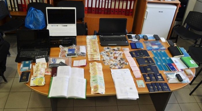 Χορός εκατομμυρίων για τη μαφία των δουλεμπόρων  (ΒΙΝΤΕΟ)