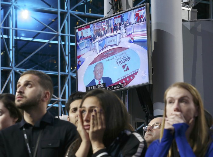 Σοκ και δέος για τους ψηφοφόρους των Δημοκρατικών - εικόνα 9