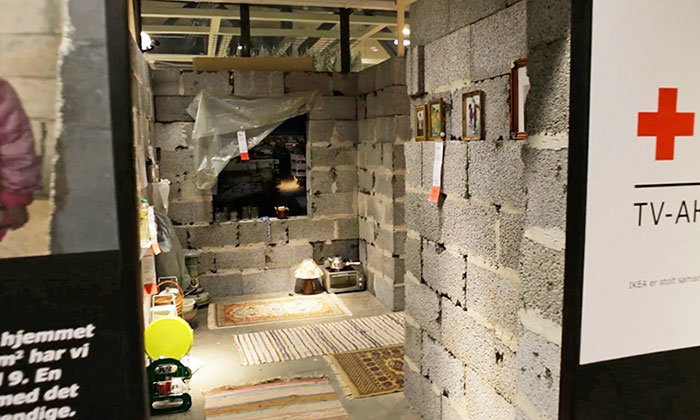 Το ΙΚΕΑ σόκαρε τους πελάτες του «μεταφέροντάς τους» σε ένα συριακό σπίτι