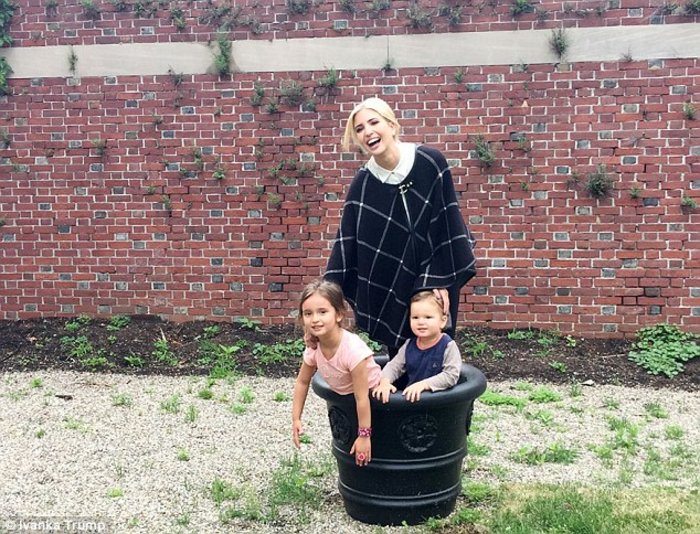 Μελάνια και Ιβάνκα: Οι δυο γυναίκες στη ζωή του Τραμπ - εικόνα 2