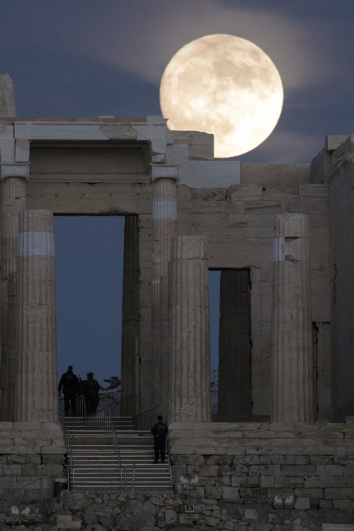 Ετοιμαστείτε για τη μαγική υπερ-πανσέληνο της χρονιάς - Μαγικές φωτογραφίες - εικόνα 13