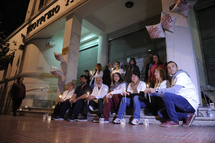 «Ξενύχτησαν» έξω από το υπουργείο Υγείας οι νοσηλευτές