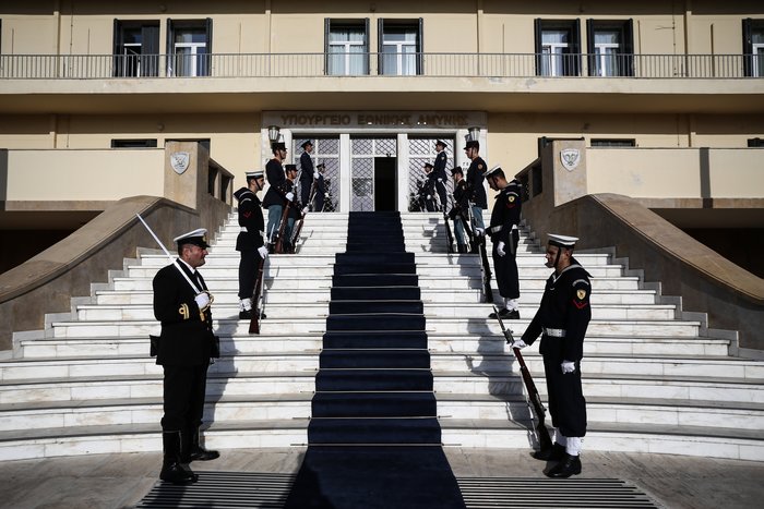 Μητσοτάκης και Άδωνις επισκέφθηκαν τον Καμμένο στο Πεντάγωνο - εικόνα 4