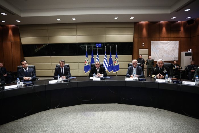 Μητσοτάκης και Άδωνις επισκέφθηκαν τον Καμμένο στο Πεντάγωνο - εικόνα 9