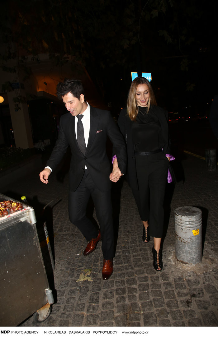 Τι τρώει μετά το ξενύχτι ο Σάκης Ρουβάς; Η στάση σε πλανόδιο [Εικόνες] - εικόνα 2