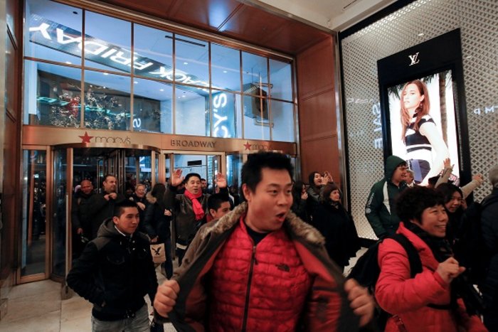 Από το κραχ στις ΗΠΑ στο ντελίριο του Black Friday