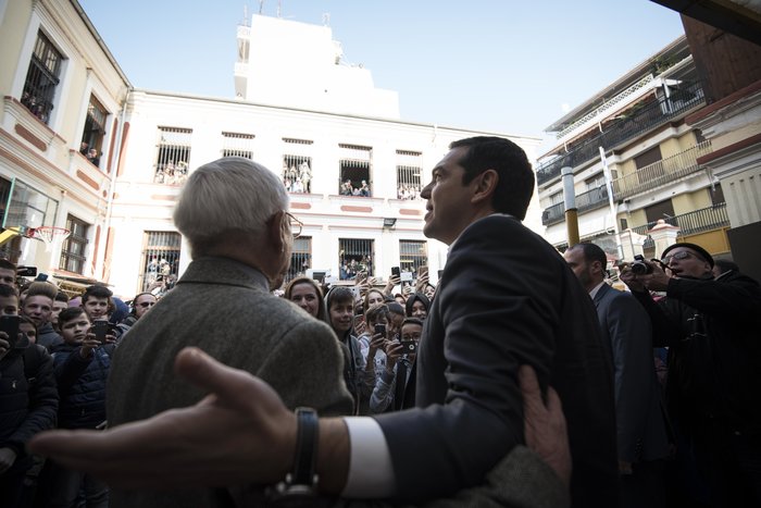 Ο βουλευτής που τραγούδησε για τον Αλ. Τσίπρα στη Θράκη - εικόνα 2