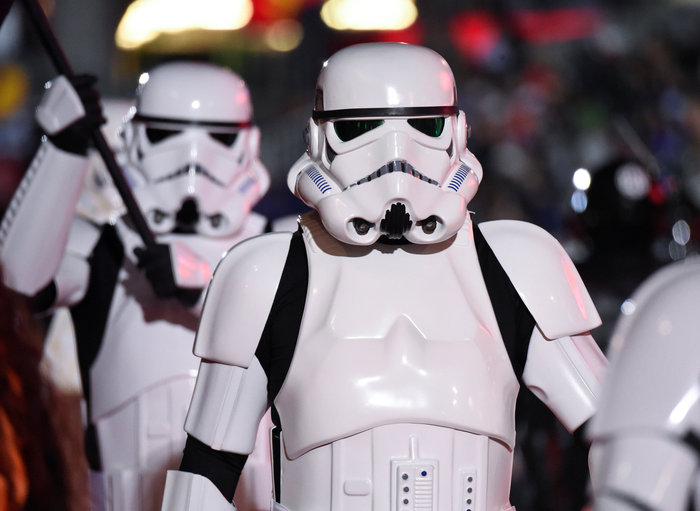 Η λαμπερή 85η Χριστουγεννιάτικη παρέλαση στο Λος Αντζελες - εικόνα 8