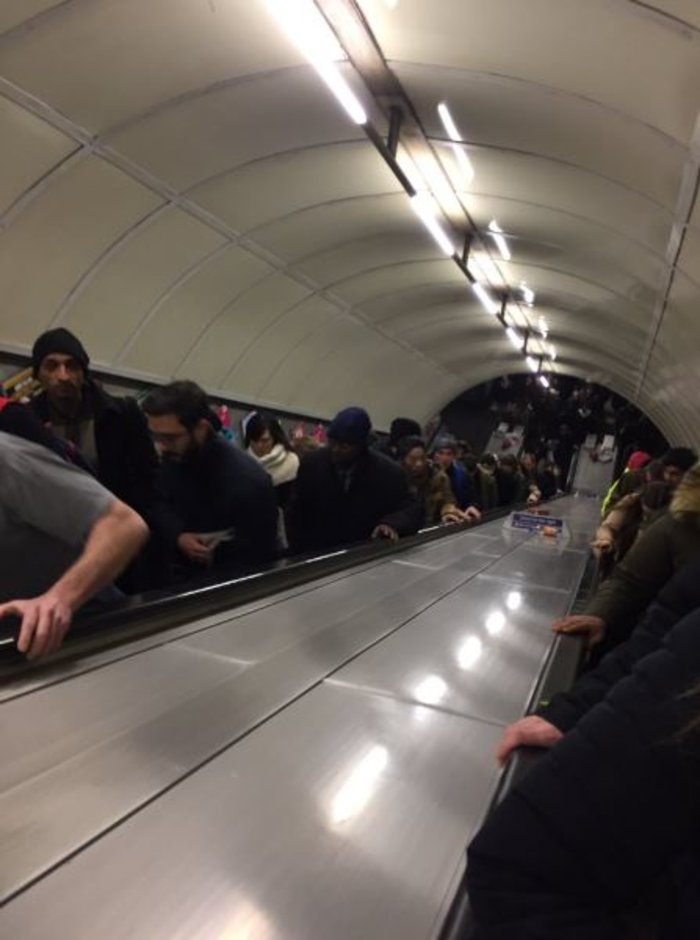 "Εκκενώνεται" ο σταθμός Kings Cross στο Λονδίνο - εικόνα 2