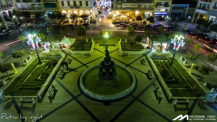Ποια μεγάλη ελληνική πόλη στολίστηκε και είναι τόσο όμορφη από ψηλά; - εικόνα 3