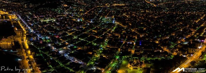 Ποια μεγάλη ελληνική πόλη στολίστηκε και είναι τόσο όμορφη από ψηλά; - εικόνα 8