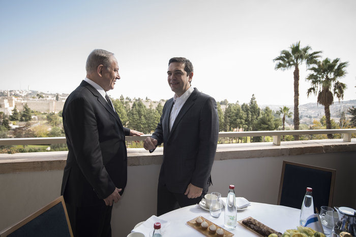 Tσίπρας στον Πανάγιο Τάφο: Με ενδιαφέρει γιατί είμαι και μηχανικός - εικόνα 3