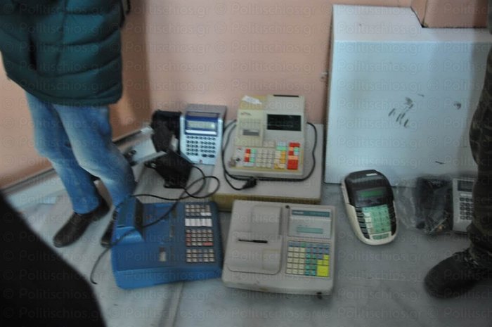 Οι Χιώτες... παραδίδουν τις ταμειακές στη ΔΟΥ [ΕΙΚΟΝΕΣ]