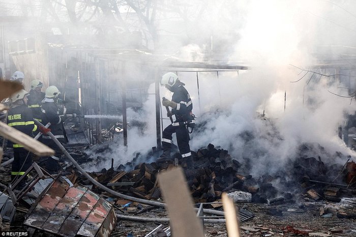 Σοκαριστικές φωτό από την έκρηξη τρένου με τους 7 νεκρούς - εικόνα 3