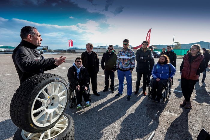 Ελληνες Ολυμπιονίκες στο τιμόνι! Οδήγησαν το αγωνιστικό Honda Civic Type-R