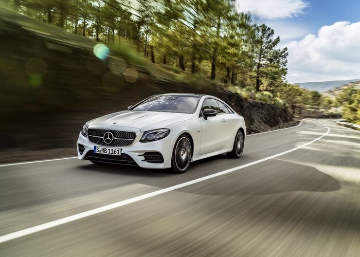 Αυτή είναι η Mercedes E Class Coupe: Το νέο αστέρι αποκαλύπτεται