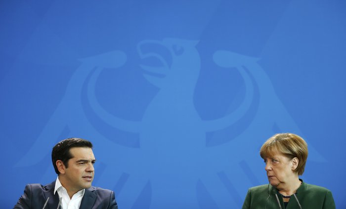 Μέρκελ σε Τσίπρα: Οι αποφάσεις λαμβάνονται στο Eurogroup - εικόνα 2