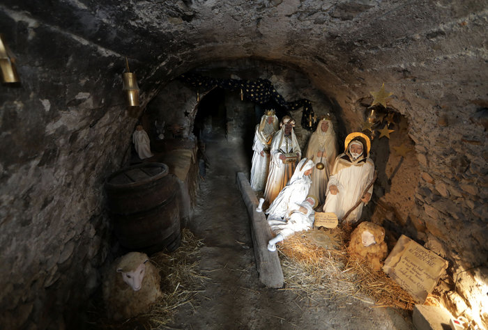 Λουσεράμ: Το ορεινό χωριό της Γαλλίας με τις 450 φάτνες - εικόνα 10