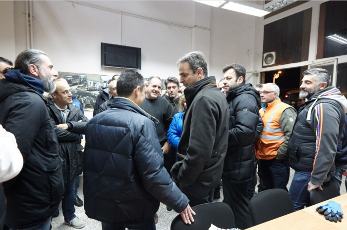 Τα ξημερώματα στη διεύθυνση καθαριότητας του δήμου Αθηναίων ο Μητσοτάκης - εικόνα 4