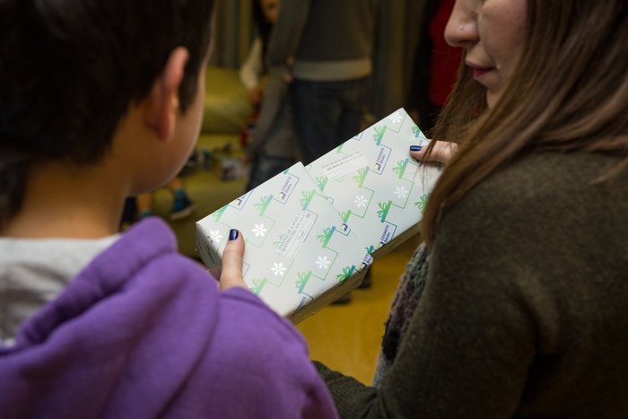 Περισσότερα παιδικά χαμόγελα από το Cosmotebooks.gr τα φετινά Χριστούγεννα