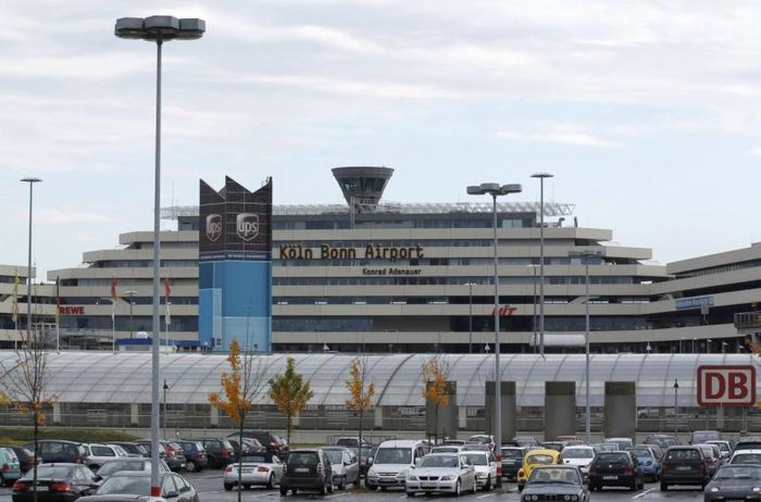 Από εργάτης διευθυντής του αεροδρομίου της Κολωνίας: Η ιστορία ενός Ελληνα - εικόνα 4