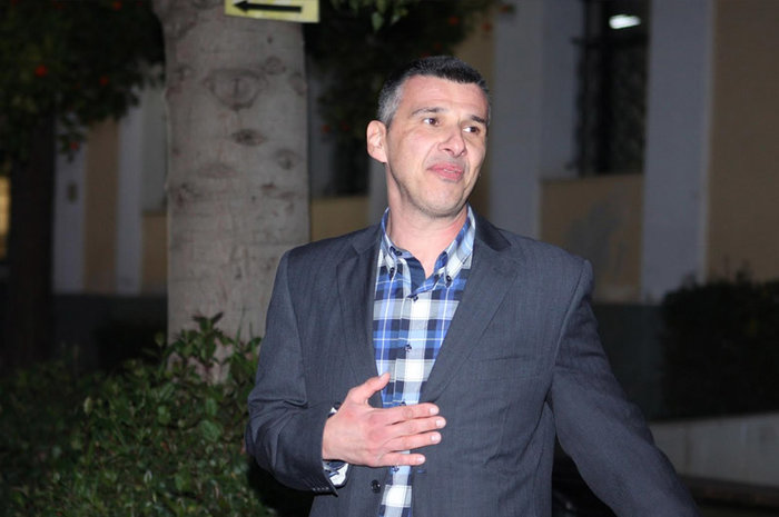 Σπείρα εκβιαστών: Ελεύθεροι οι δυο από τους 3 κατηγορούμενους