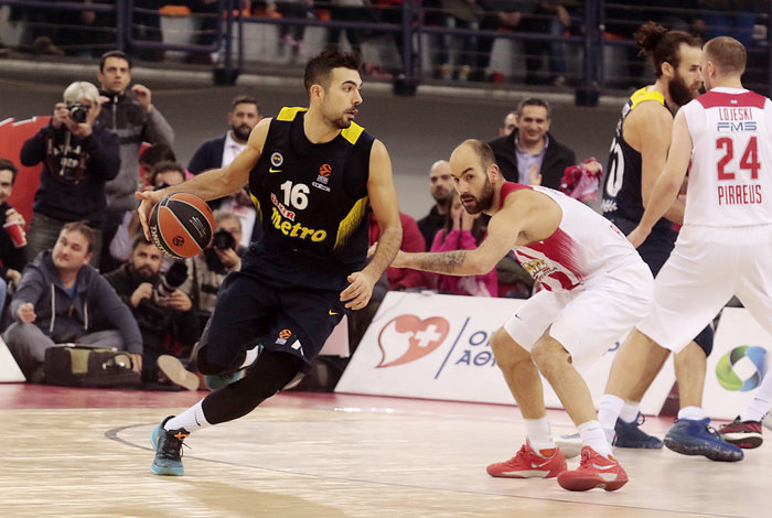 Ολυμπιακός - Φενέρμπαχτσε 71-62