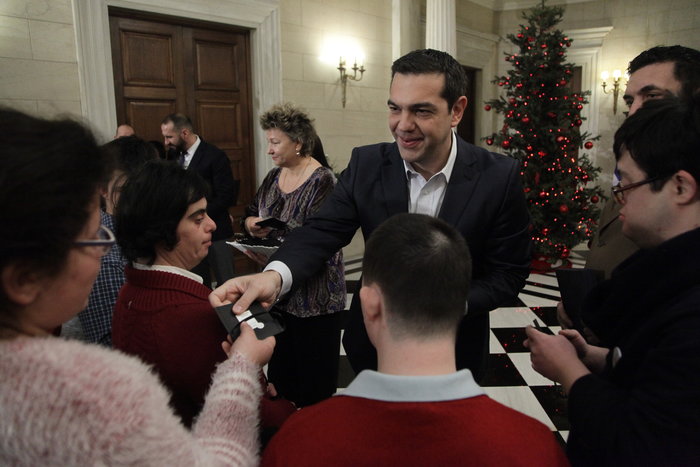 Παιδιά με σύνδρομο Down είπαν τα κάλαντα στον Αλέξη Τσίπρα - εικόνα 5