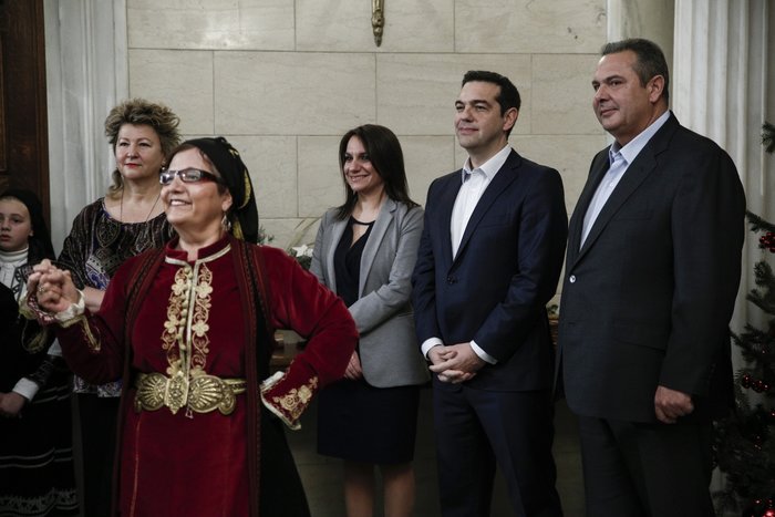 Παιδιά με σύνδρομο Down είπαν τα κάλαντα στον Αλέξη Τσίπρα - εικόνα 7