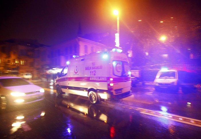 Γάζωνε τον κόσμο στο Reina αλλάζοντας πέντε γεμιστήρες - εικόνα 6