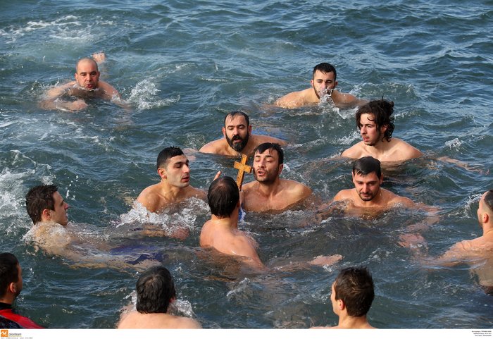 Σκόρπισε η πολιτική ηγεσία για να γιορτάσει τα Θεοφάνια   - φωτό - - εικόνα 33