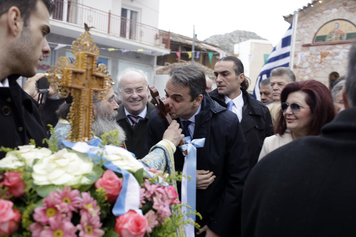 Σκόρπισε η πολιτική ηγεσία για να γιορτάσει τα Θεοφάνια   - φωτό - - εικόνα 10