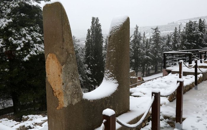 Στα "λευκά" ντύθηκε ακόμη και η Κνωσός - Φωτογραφίες