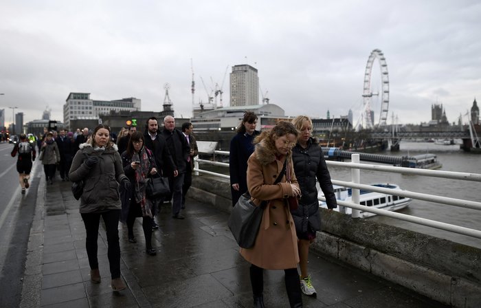 Λονδίνο: Χαμός στα μέσα μεταφοράς, λόγω της απεργίας στο μετρό - εικόνα 7